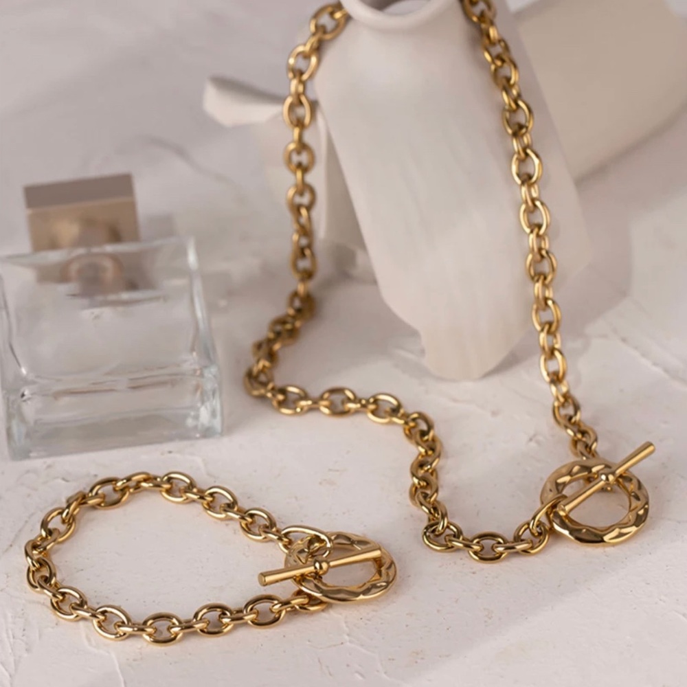 Stainless Steel Women Necklace & Bracelet Set - Picture 2 of 7